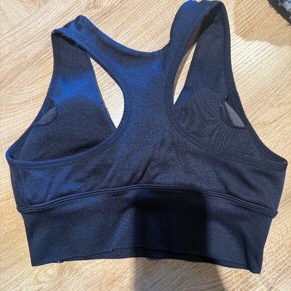 Cropped Knotted Black Bra Top Size XS - Picture 4 of 5